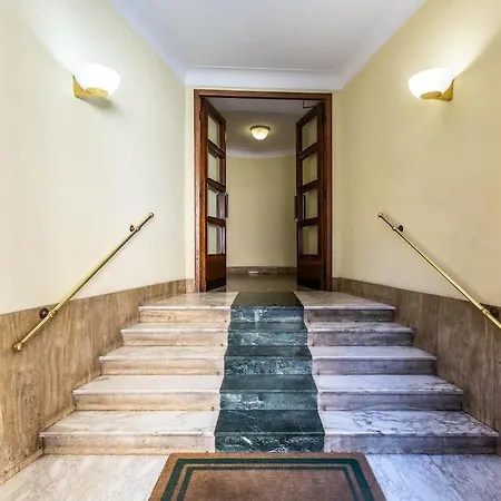Vatican Cozy Apartmán *